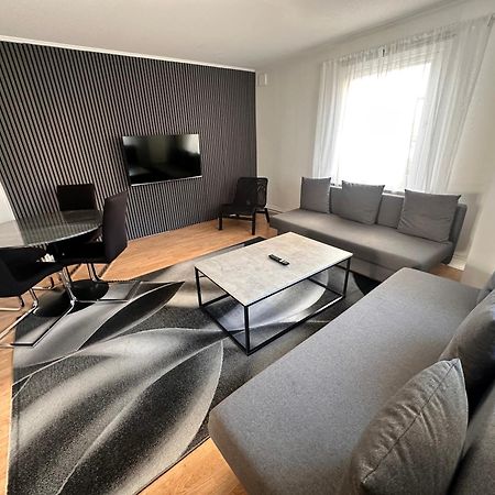 Luxurious 2-Room Apartment In Central Бурос Экстерьер фото